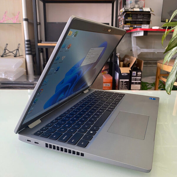 Used Dell Precision 3560 Laptop - Intel Core i5-1145G7 - Like New 90%