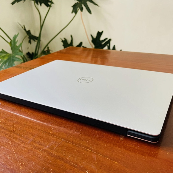 Used Dell XPS 9380 Laptop - Intel Core i7 - Like New 82%